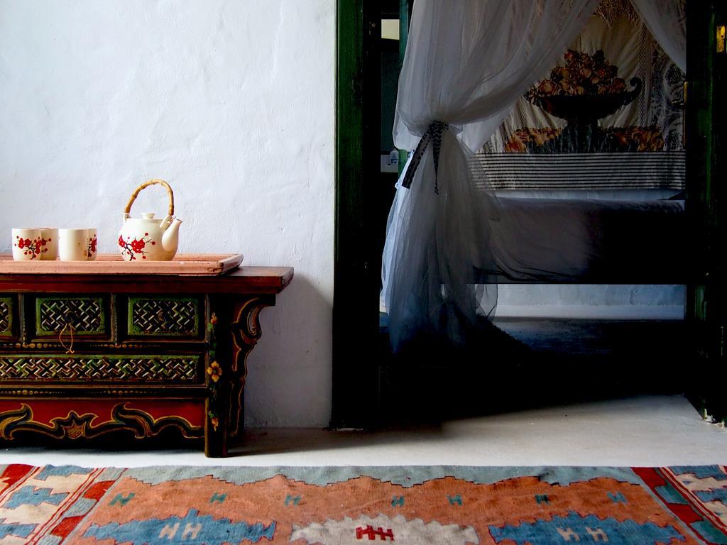 La Casa Caldera Guest House Femes Ngoại thất bức ảnh
