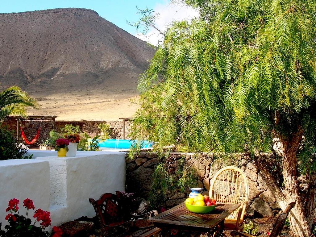 La Casa Caldera Guest House Femes Ngoại thất bức ảnh