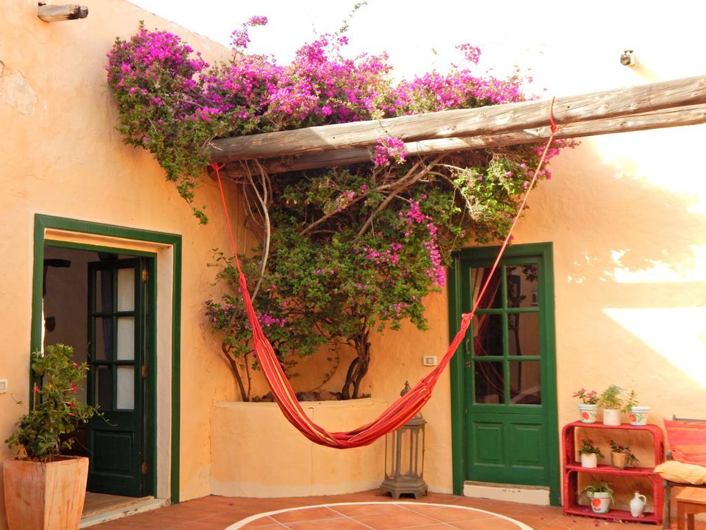 La Casa Caldera Guest House Femes Ngoại thất bức ảnh