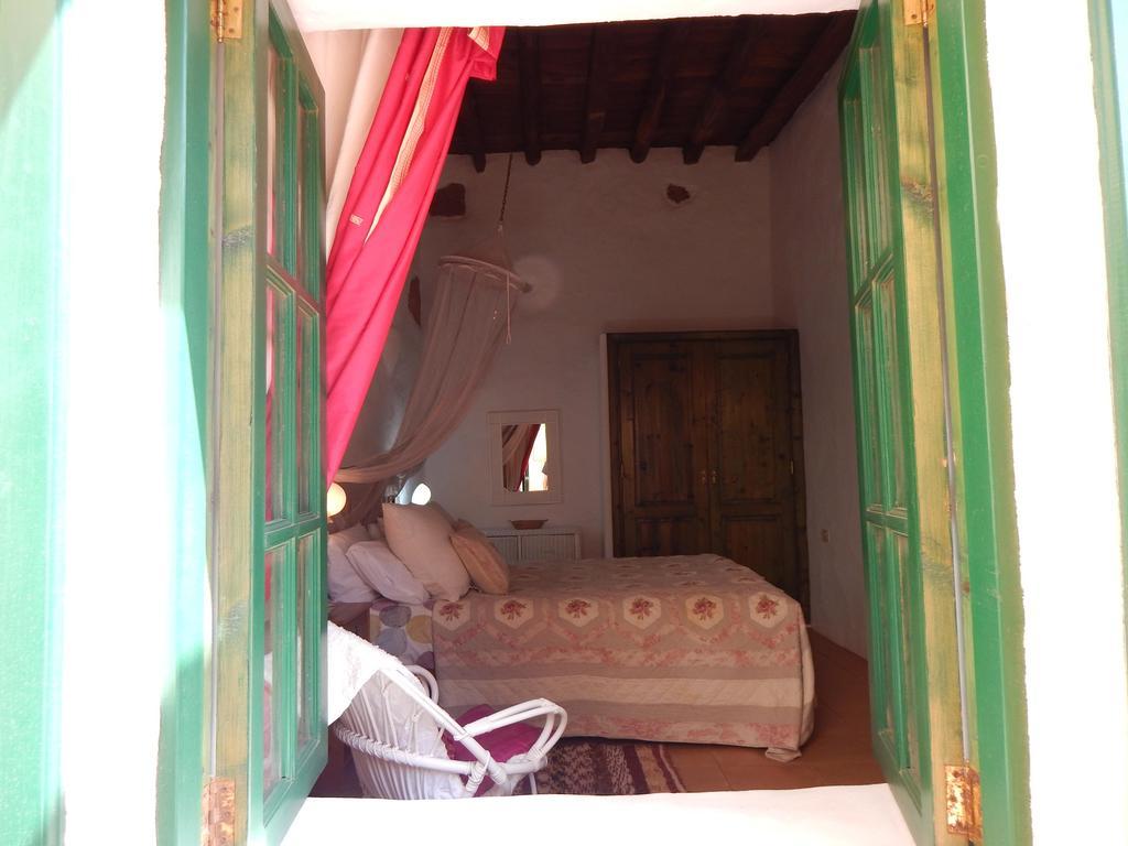 La Casa Caldera Guest House Femes Ngoại thất bức ảnh