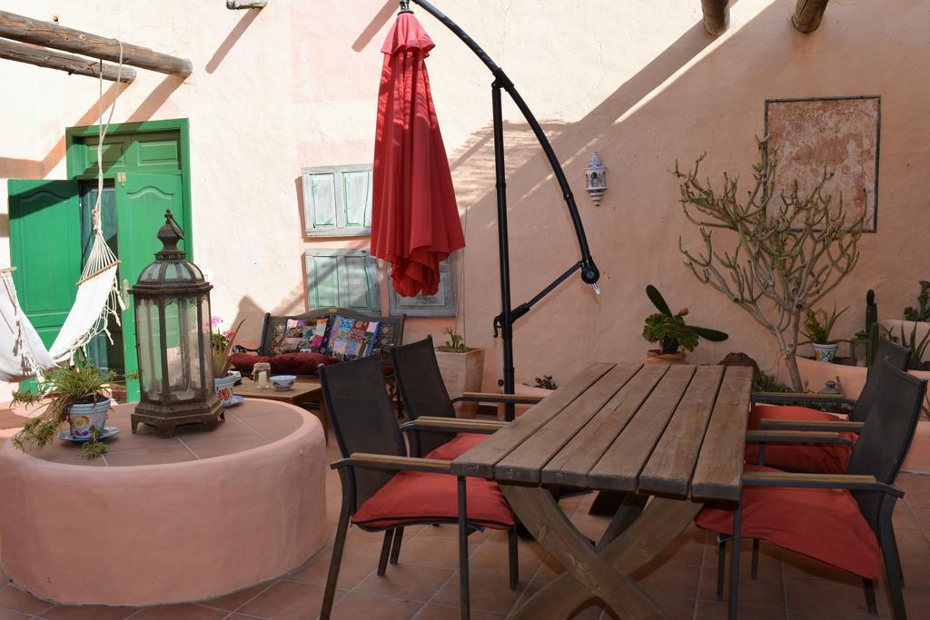 La Casa Caldera Guest House Femes Ngoại thất bức ảnh