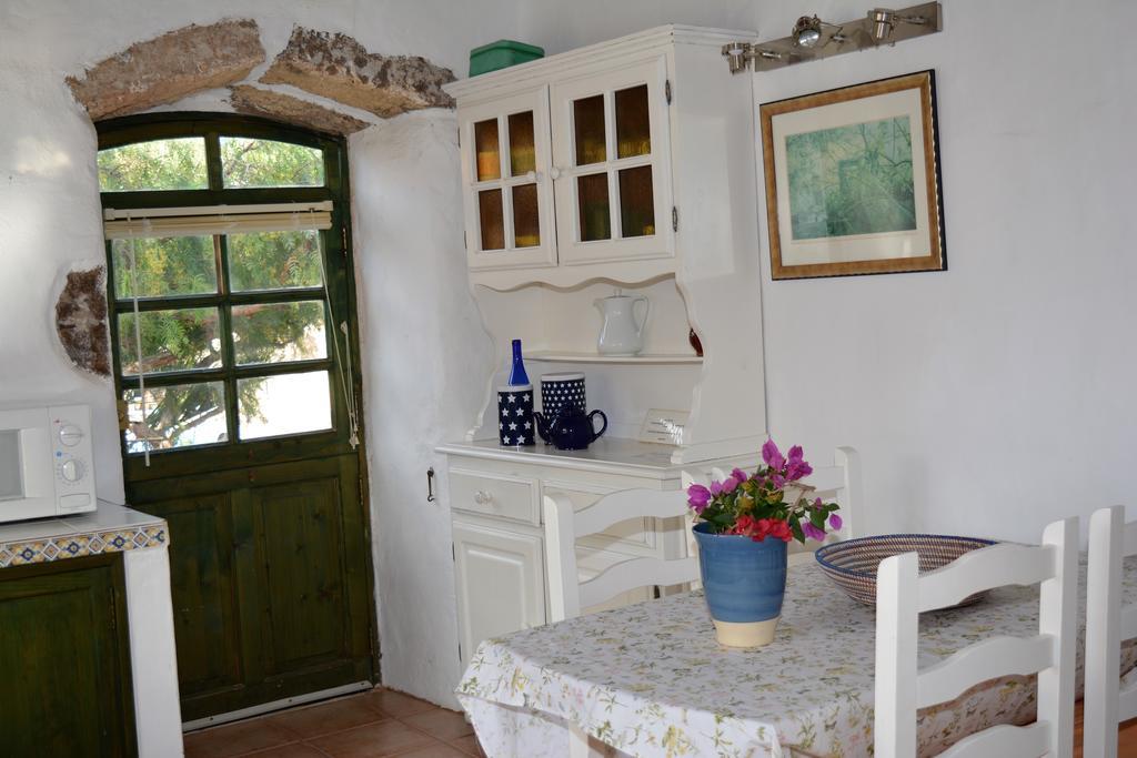 La Casa Caldera Guest House Femes Ngoại thất bức ảnh