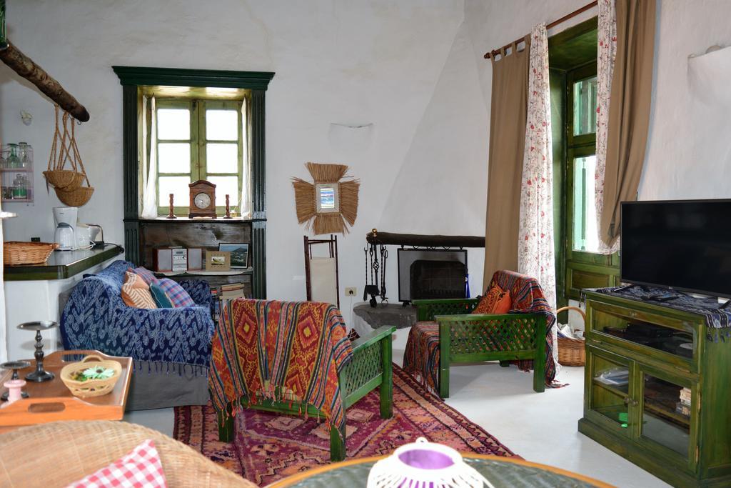 La Casa Caldera Guest House Femes Ngoại thất bức ảnh