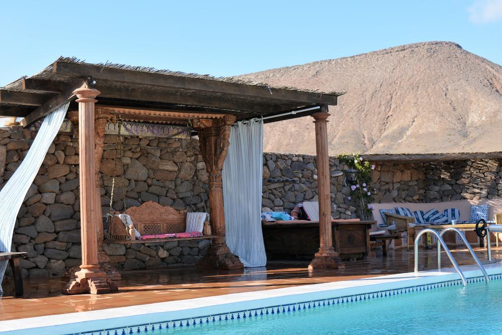 La Casa Caldera Guest House Femes Ngoại thất bức ảnh