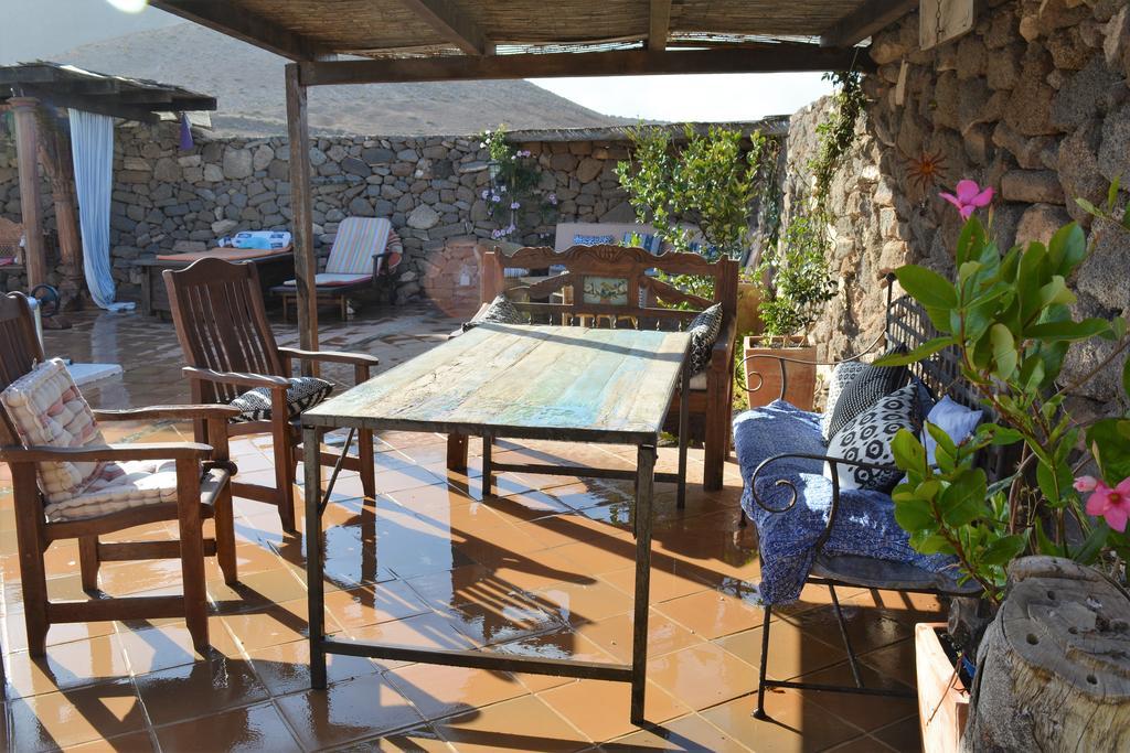 La Casa Caldera Guest House Femes Ngoại thất bức ảnh