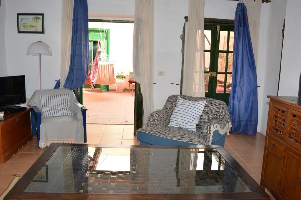 La Casa Caldera Guest House Femes Ngoại thất bức ảnh