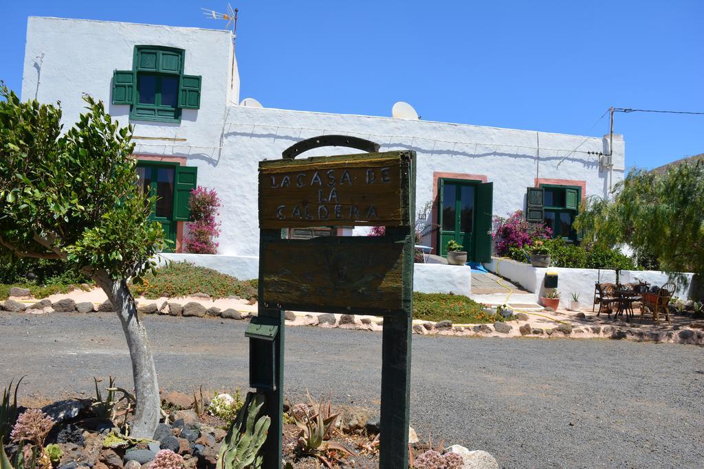La Casa Caldera Guest House Femes Ngoại thất bức ảnh